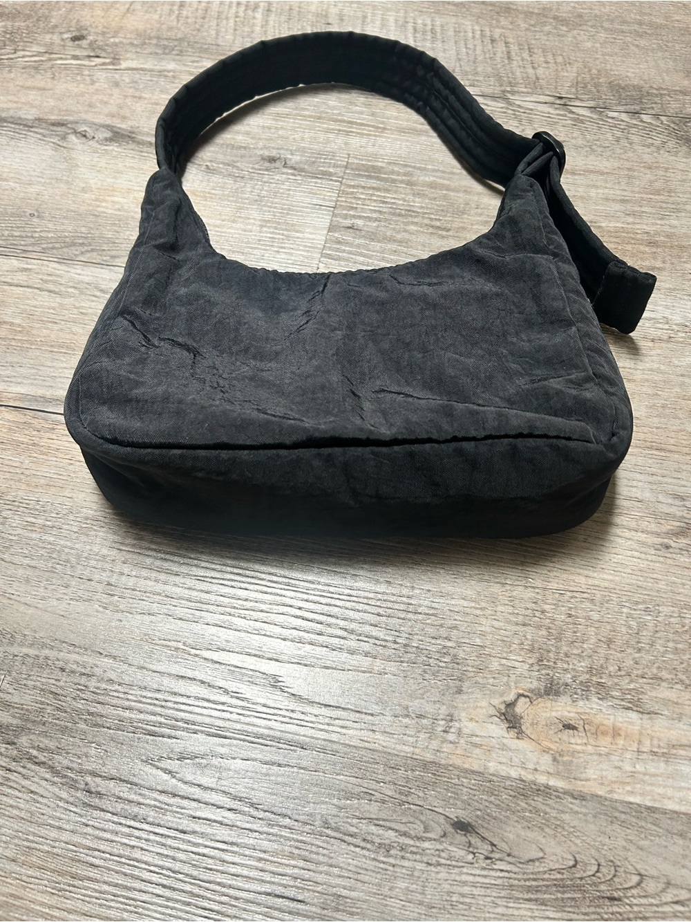 Baggu UO blue embroidered RIBBON 🎀 Mini Shoulder Bag BLACK Limited Edition! - Picture 7 of 7